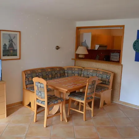 Mit Suedbalkon Und Aussicht Apartment
